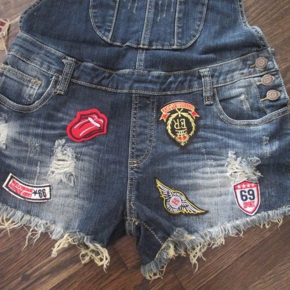 NWT MACHINE NOUVELLE MODE Dark Wash Patches Raw Hem Short Denim Overalls - Picture 6 of 10